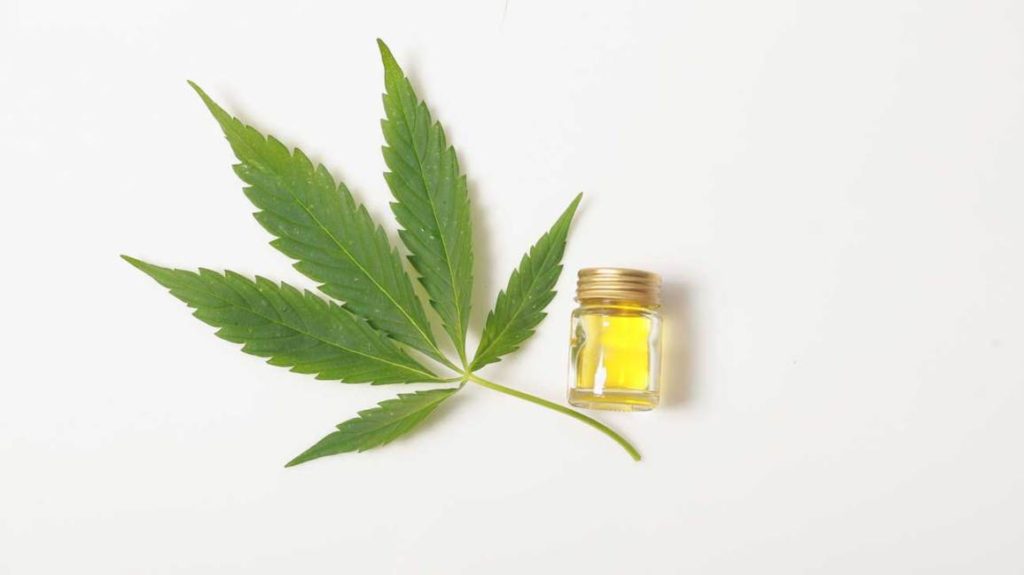 HHC; marijuana leaf and oil